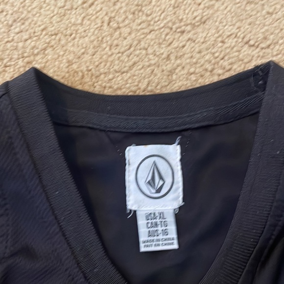 Volcom jersey tank boys. Rare design - Picture 3 of 3